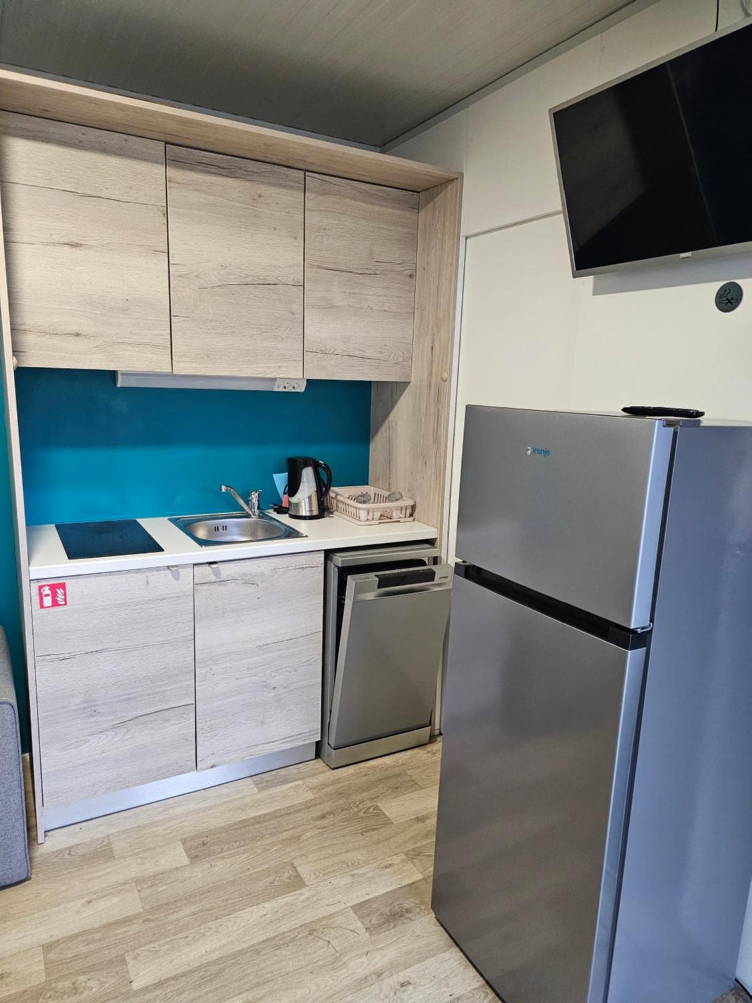 K9 Mobile Home Camp Dalmacija Privlaka 프리블라카 외부 사진